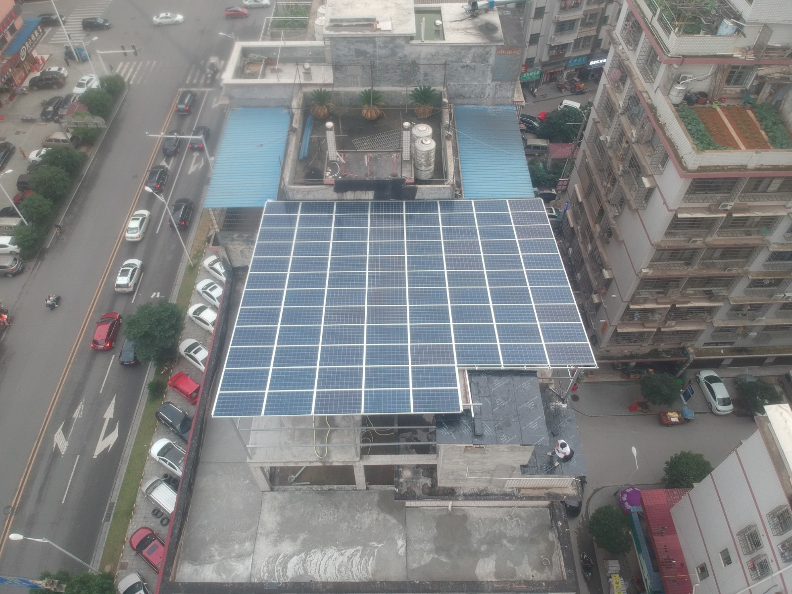 什么叫与修建连系的漫衍式光伏发电系统？？？？？？