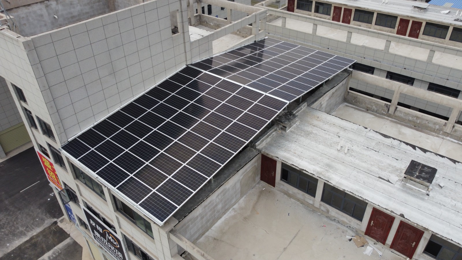 天下首份！勉励全民装光伏，，，，政府宣布建议书